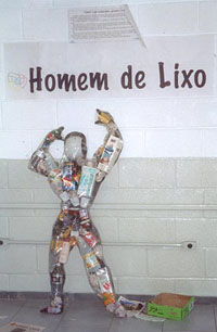 Trabalho dos anunos do Col&eacute;gio Almeida Jr, Itu, 2002