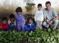 Crian&ccedil;a Felia: assumindo a horta 